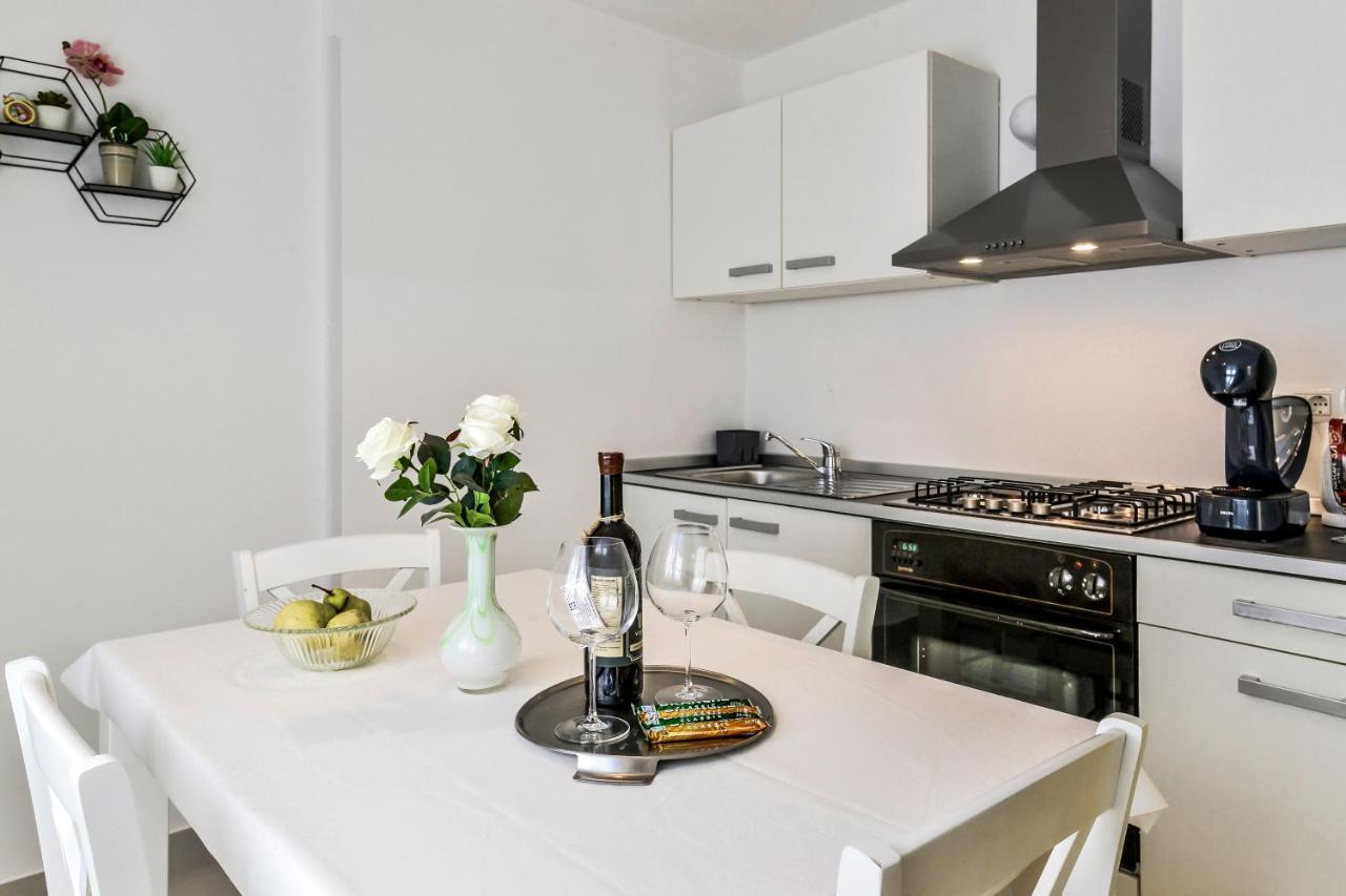 Apartment Anna Умаг Екстериор снимка