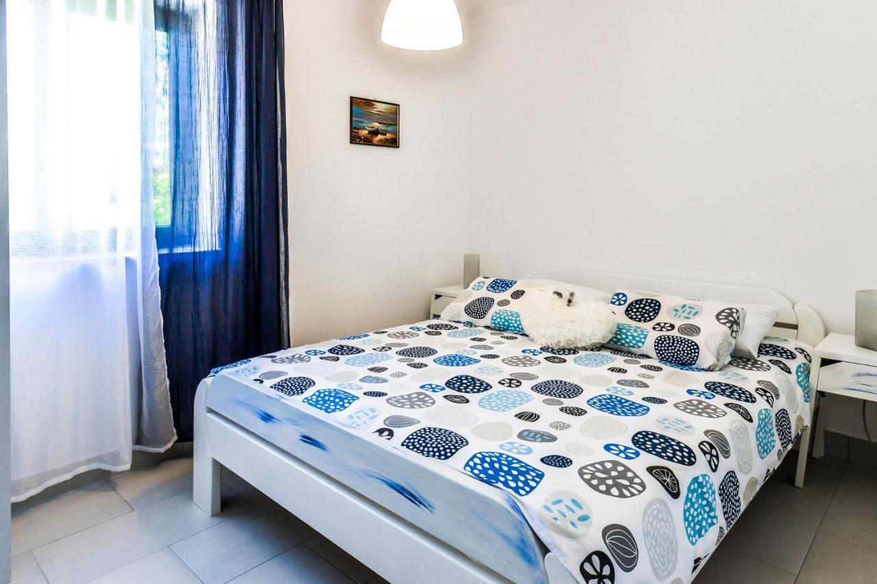 Apartment Anna Умаг Екстериор снимка