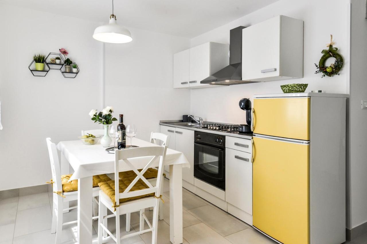 Apartment Anna Умаг Екстериор снимка