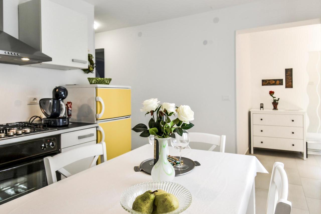 Apartment Anna Умаг Екстериор снимка